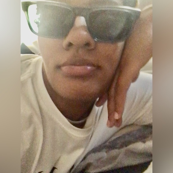 Arnette shades 🕶 - Picture 7 of 7